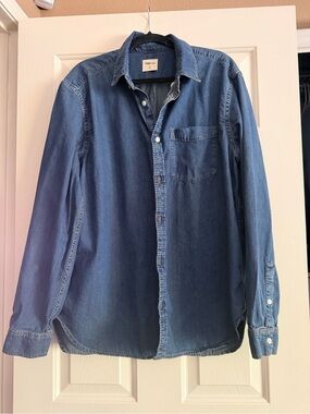 Gap 1969 Denim Button-Down Shirt in Medium Blue